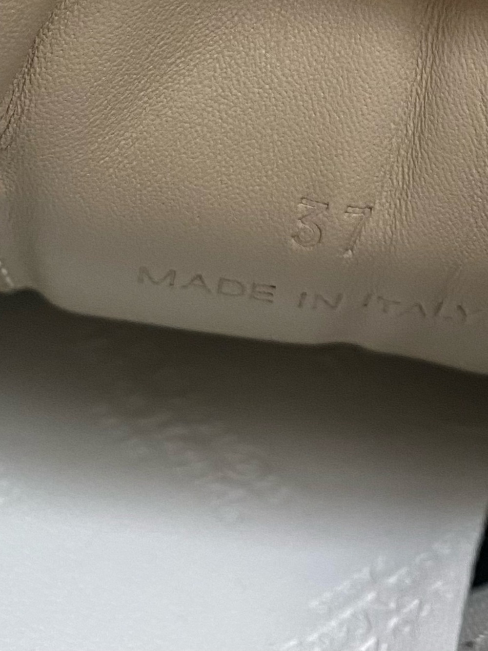 $690 Maison Margiela Black Leather Suede Gum Sole 50-50 Low Top Sneakers Size 7 - Picture 14 of 15